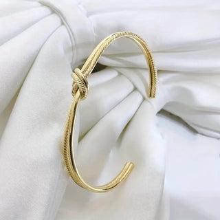 Love Tie Bangle